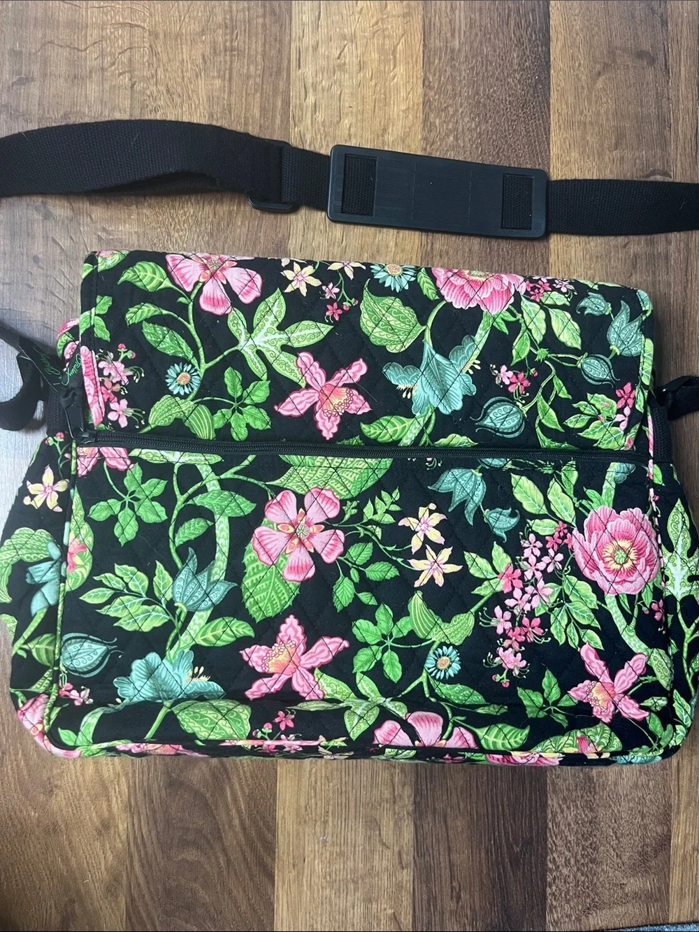 Vera Bradley Retired Botanica Floral Quilted MessengerCrossbody Bag